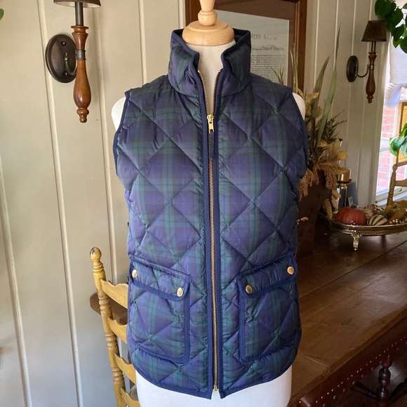 J.CREW Excursion Vest Black Watch Plaid Med - Picture 1 of 11